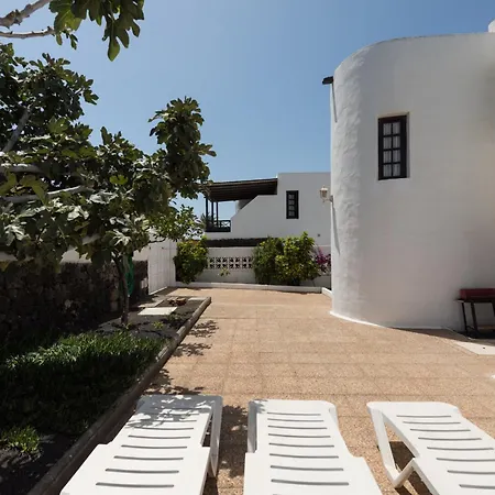 2br House - Solarium Terrace Shower - 13 Villa Puerto del Carmen (Lanzarote)